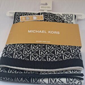 Michael Kors Monogram Logo  Reversible  Scarf and Hat Set. BNWT